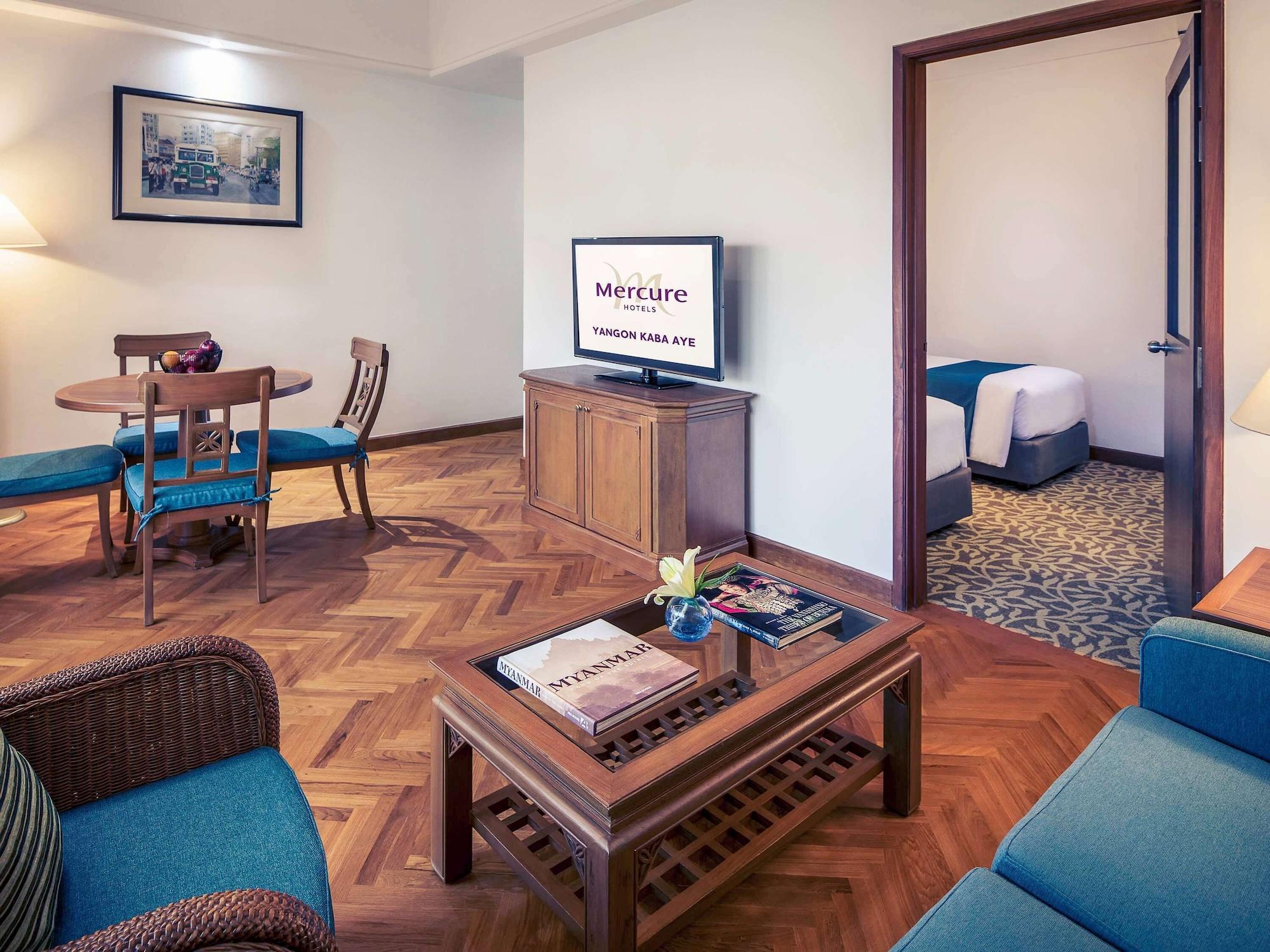 Mercure Yangon Kaba Aye Extérieur photo