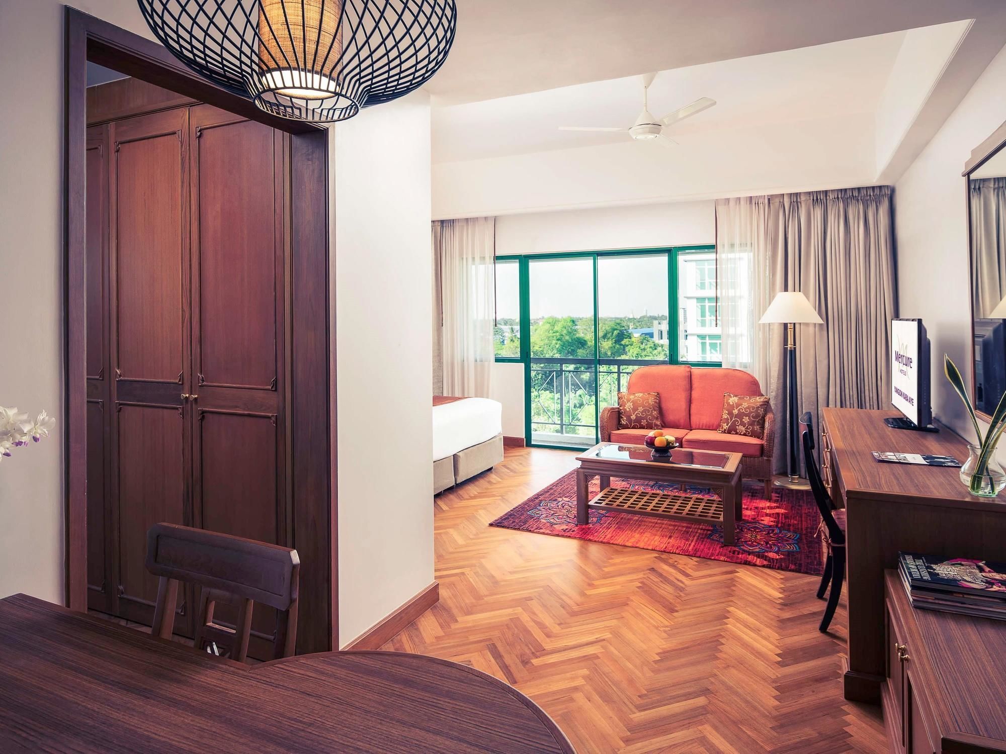 Mercure Yangon Kaba Aye Extérieur photo